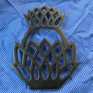 Virginia Metalcrafters  Brass Pineapple Trivet